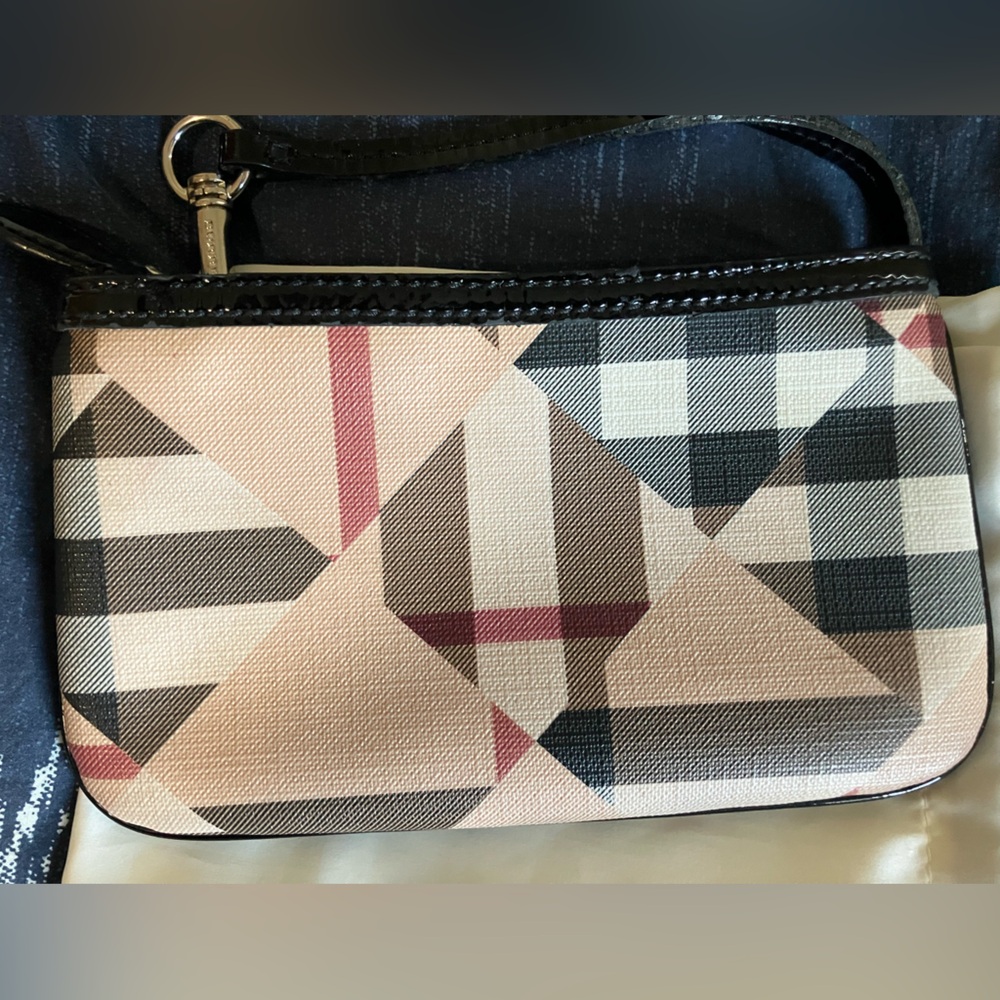 Burberry Wristlet - Picture 7 of 16